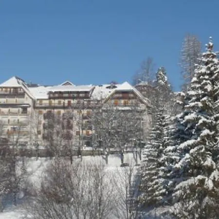 Apartment Avec Mezzanine Et Balcon A De Lans - Fr-1-515-95