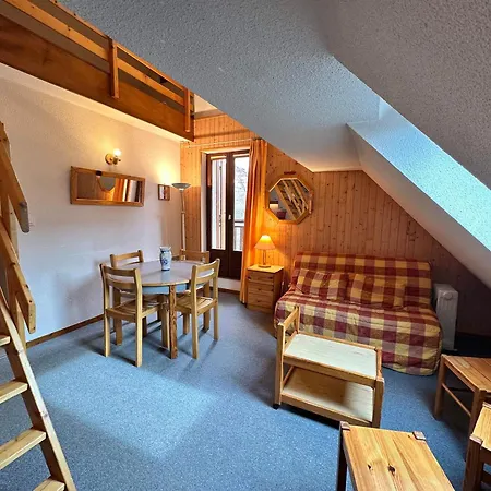 Apartment Avec Mezzanine Et Balcon A De Lans - Fr-1-515-95